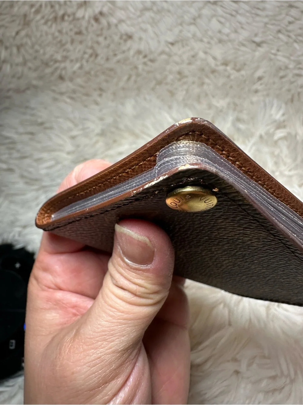 Louis Vuitton compact louis